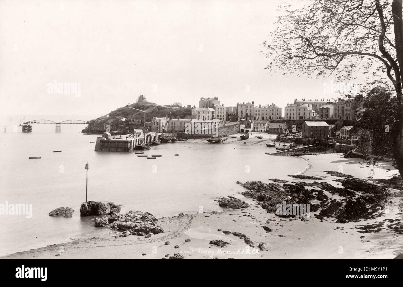 Vintage 19th century photograph United Kingdom the pier, Tenby