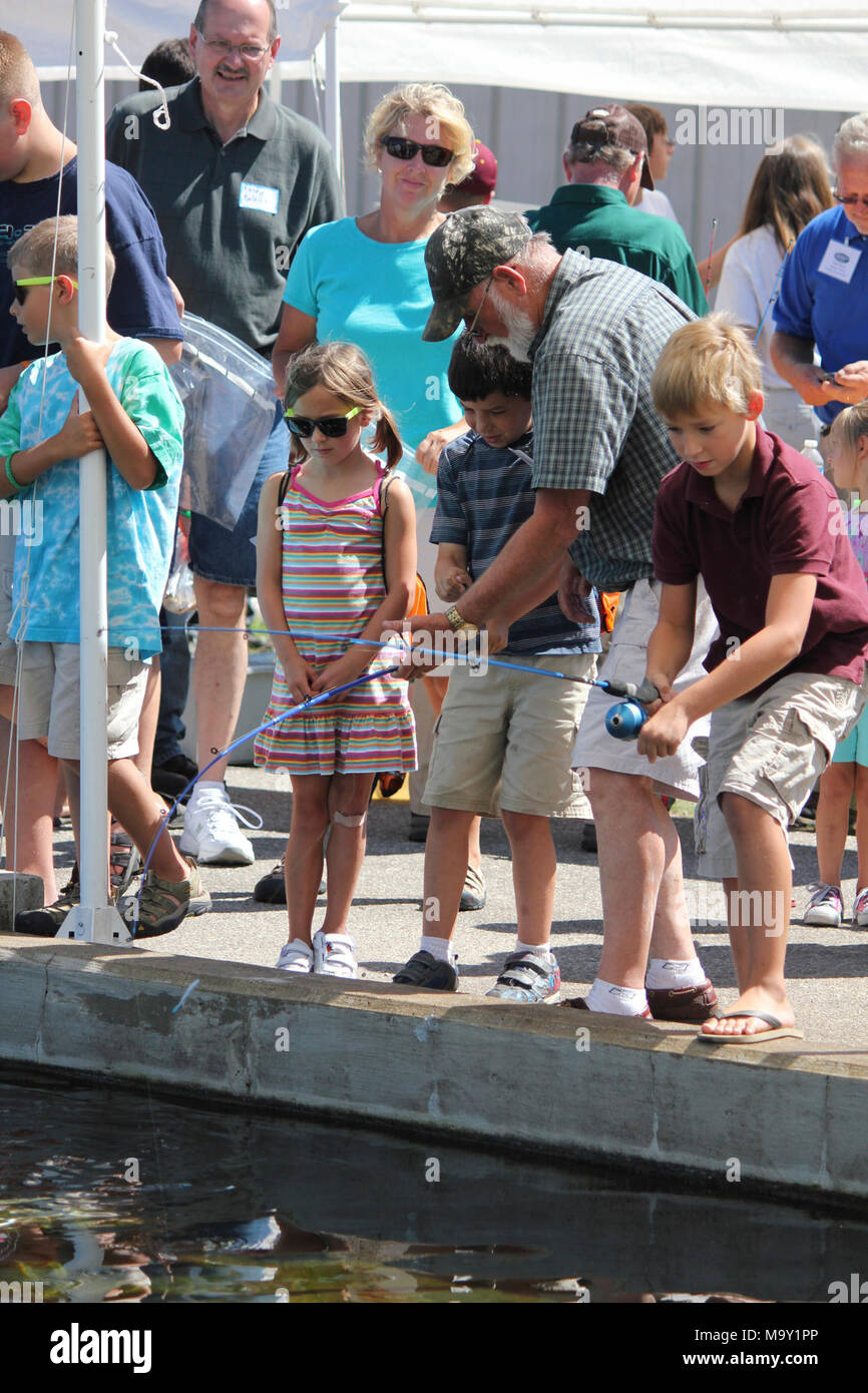 Jordan River NFH Friends Group volunteers assisted with kids fishing