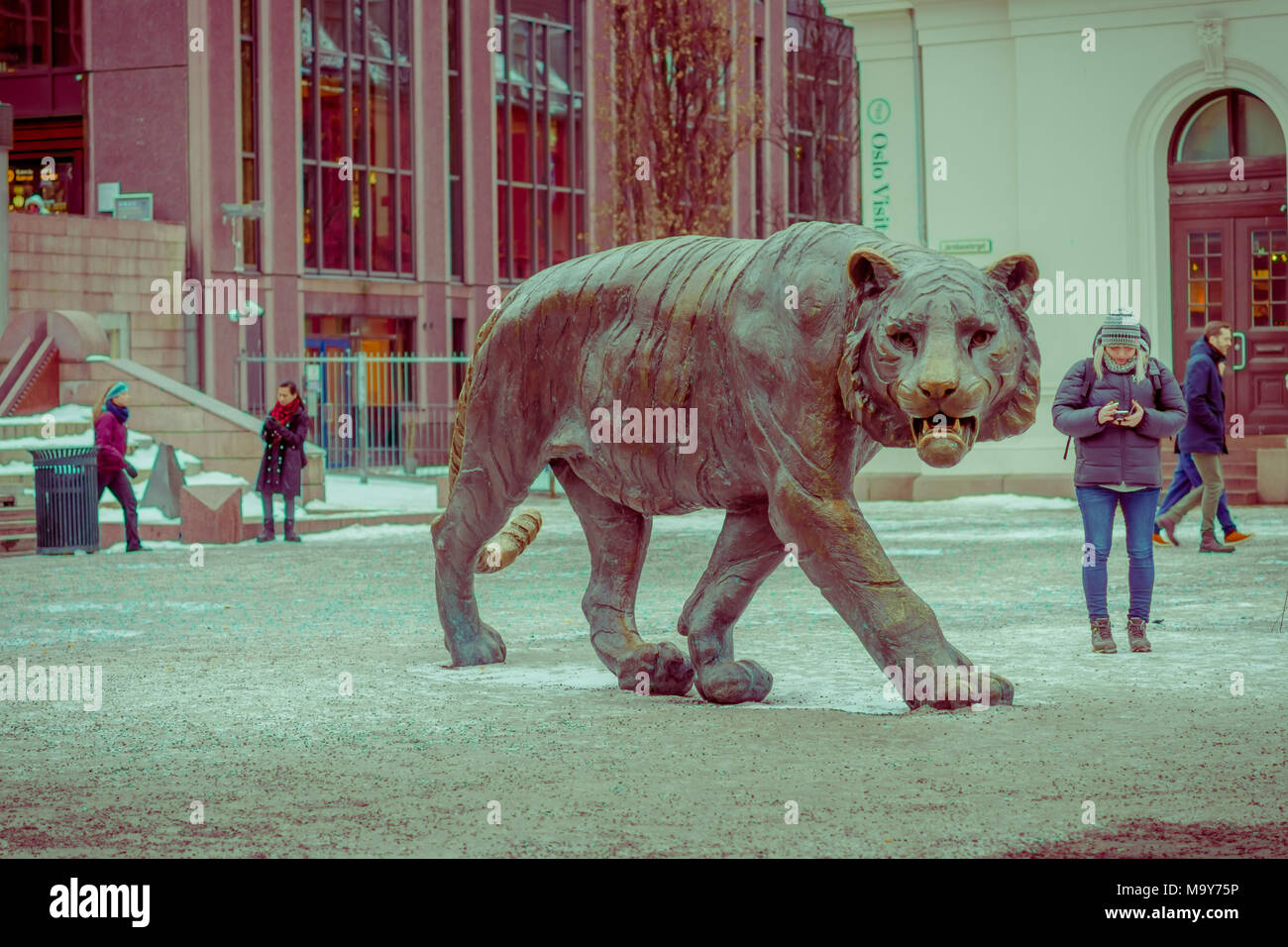 Tiger statue oslo hires stock photography and images Alamy
