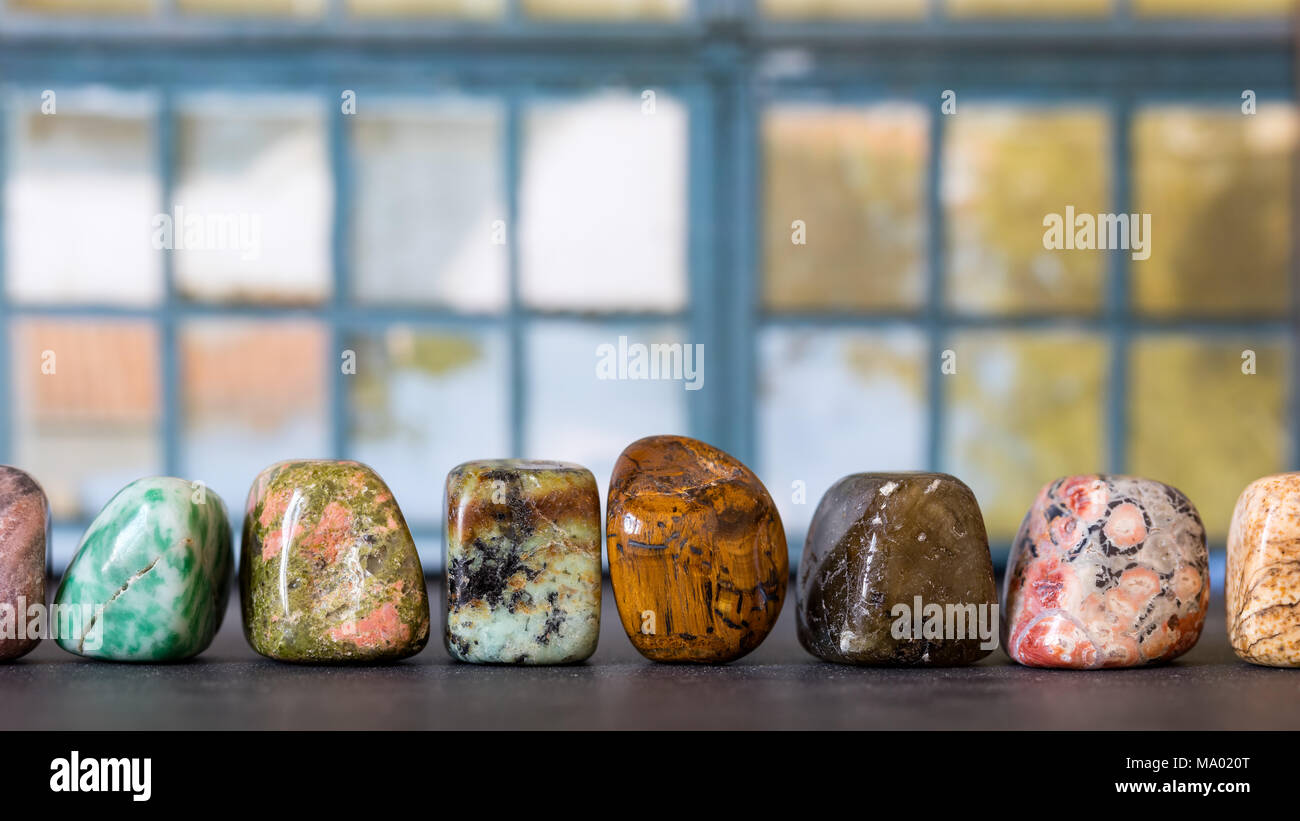 Quartz stones in wall hi-res stock photography and images - Alamy
