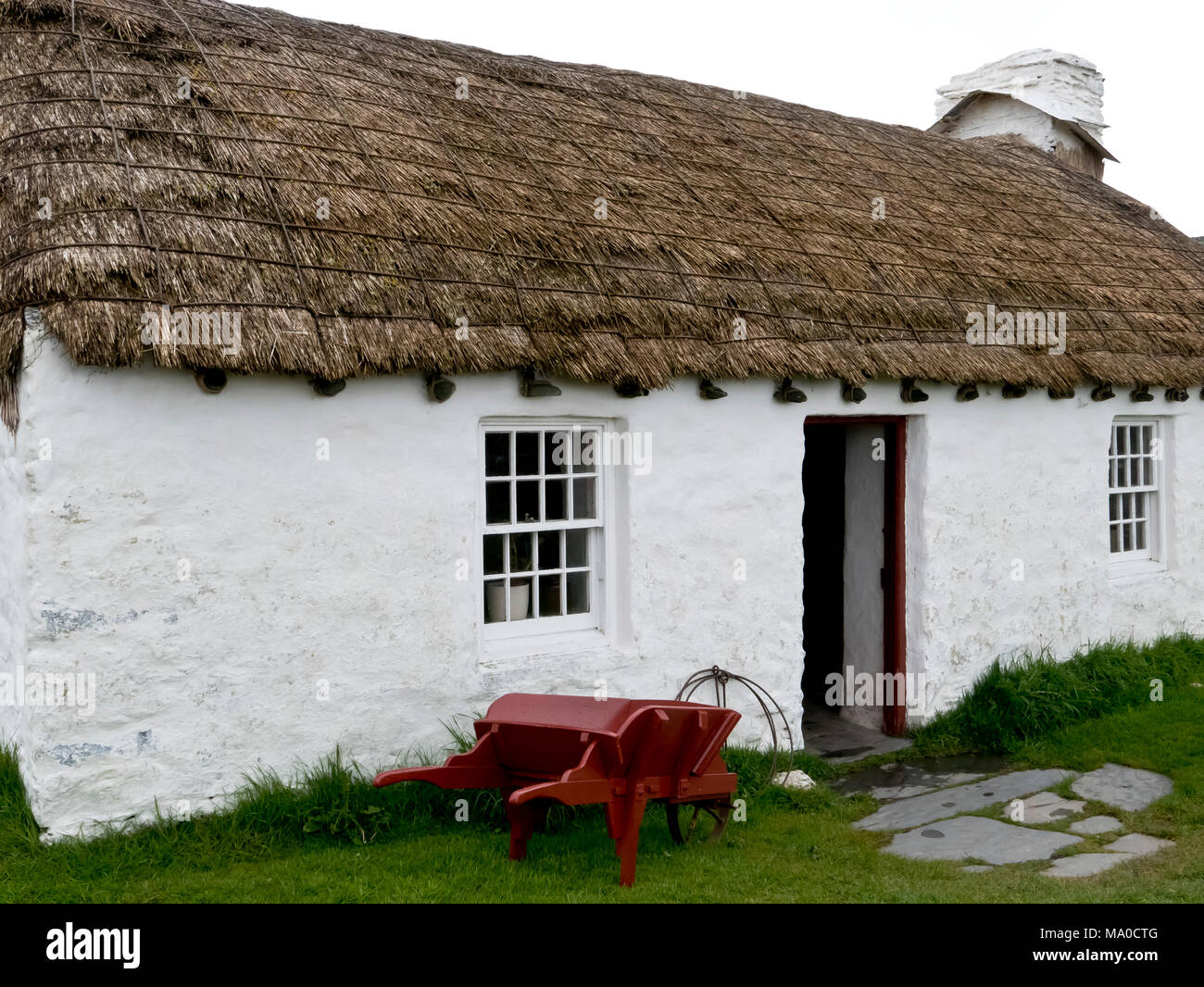 RS 8067   Harry Kelly's Cottage, Cregneash, Isle of Man, UK Stock Photo