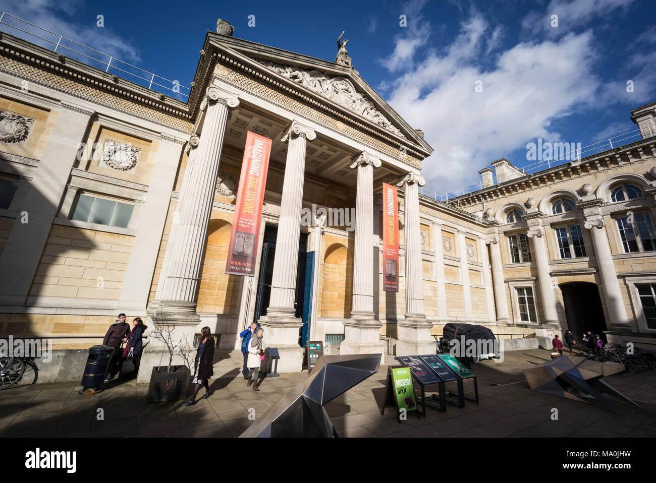 Oxford. England. The Ashmolean Museum, main entrance exterior. Greek revival façade and portico by Charles Robert Cockerell built in 1845. Stock Photo