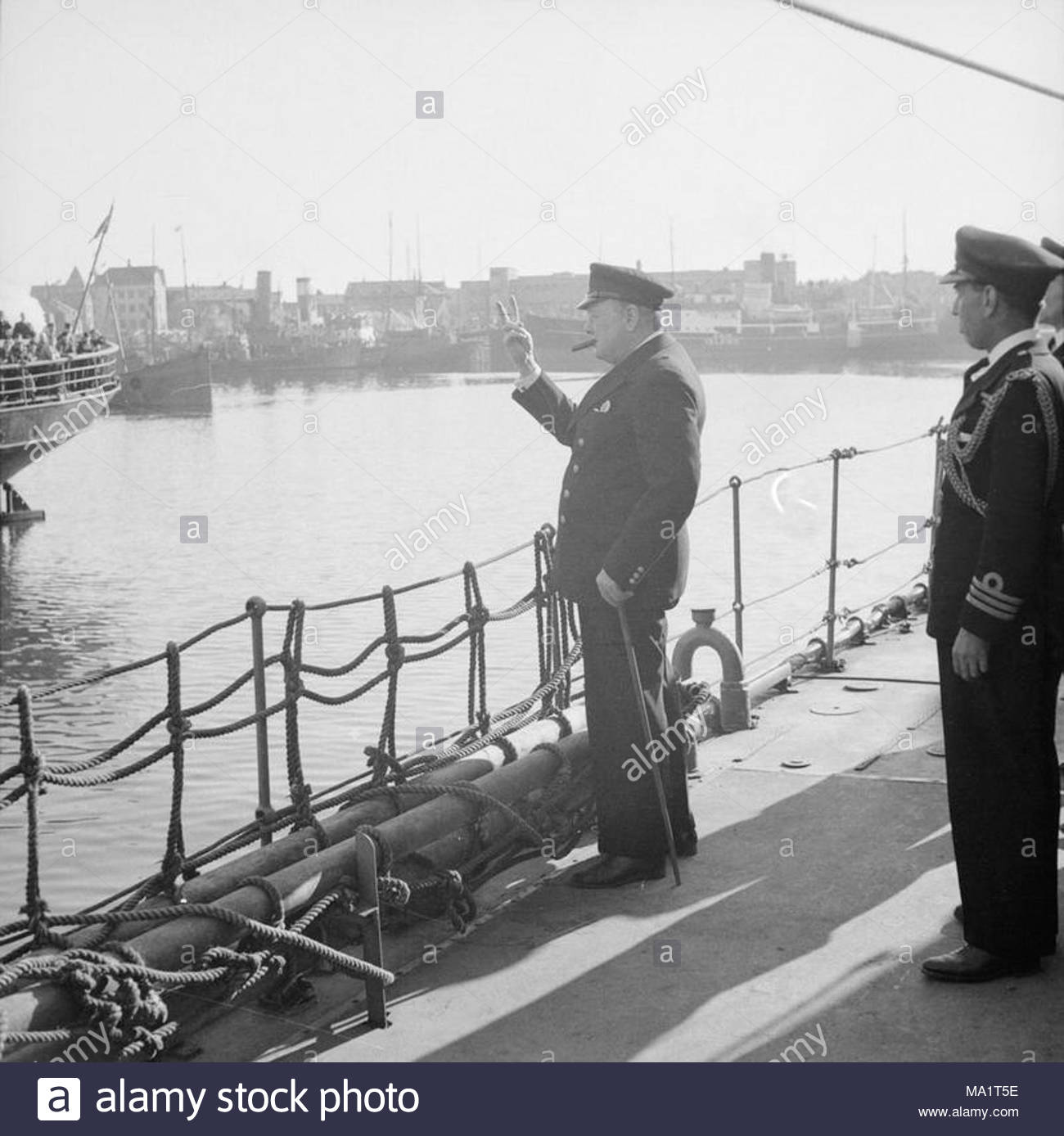 Churchill V For Victory Sign Stock Photos & Churchill V For Victory ...