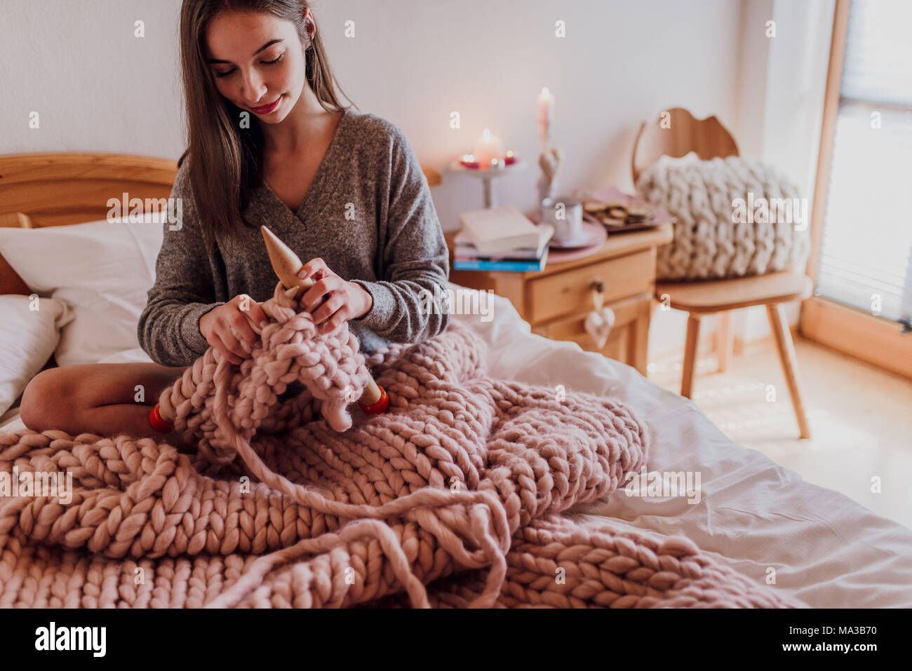 Woman cozy home knitting hi-res stock photography and images - Alamy