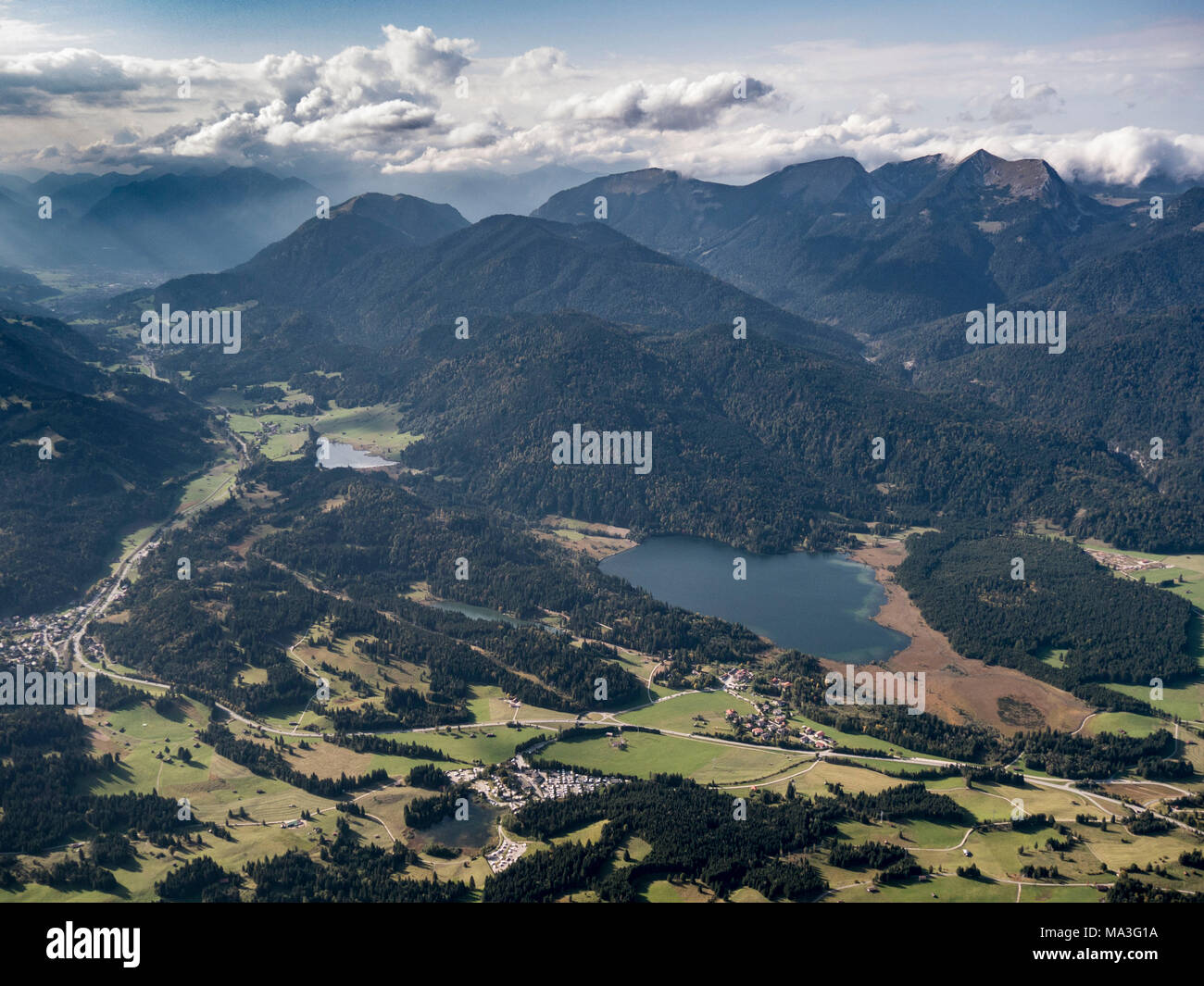 Aerial photo of lake and mountains hi-res stock photography and images ...