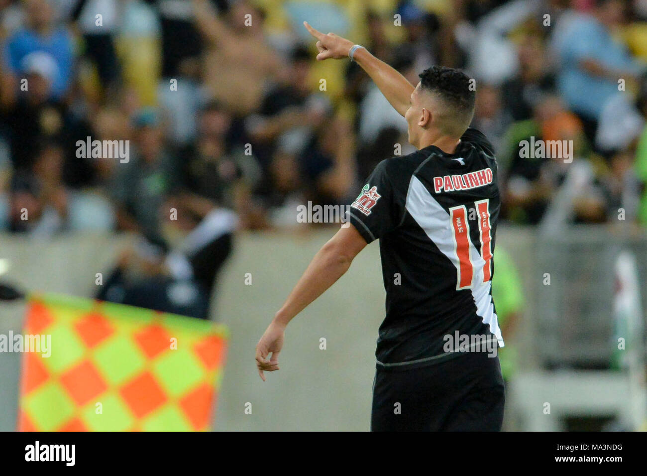 Paulinho'S Goal: The Talk Of The Town! - hdkppfp