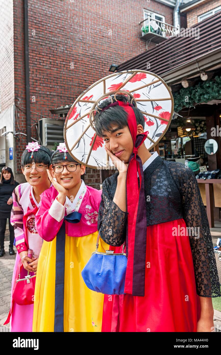 Korean women's deals traditional clothing