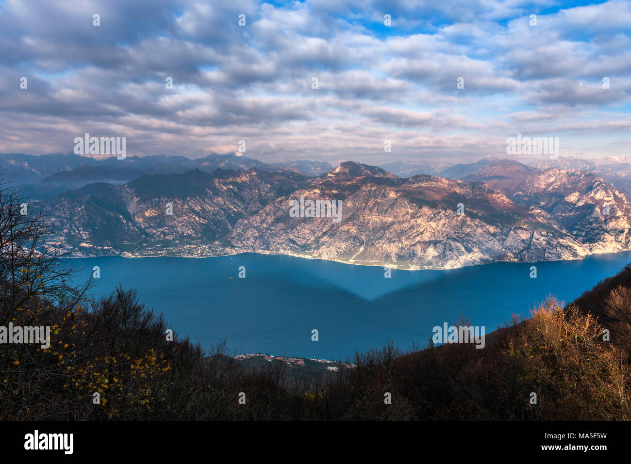 View of Lake Garda from the Mouth of Navene refuge Europe, Italy, Trentino Alto Adige, Trento district, Brentonico Stock Photo