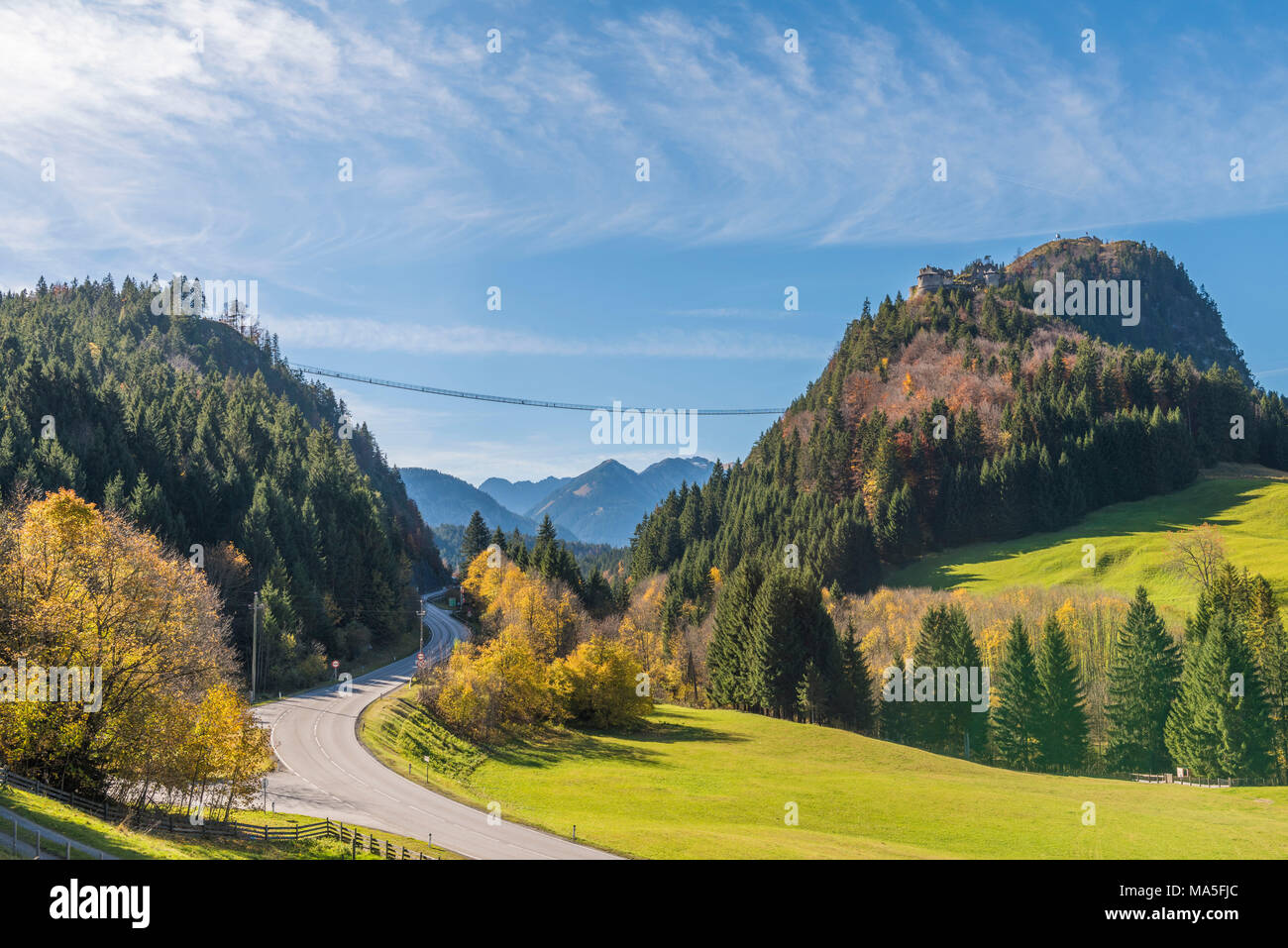 Reutte, Tyrol, Austria, Europe. Ehrenberg Castle and the Highline 179, the world's longest pedestrian suspension bridge. Stock Photo