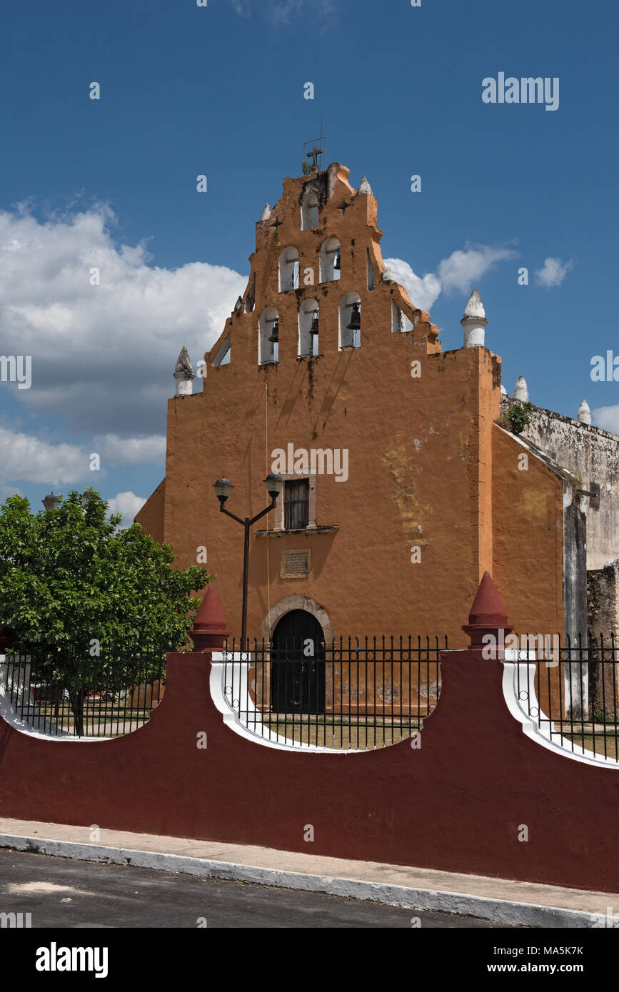 Church Iglesia de Santiago Apostol in Dzan, Yucatan, Mexico Stock Photo