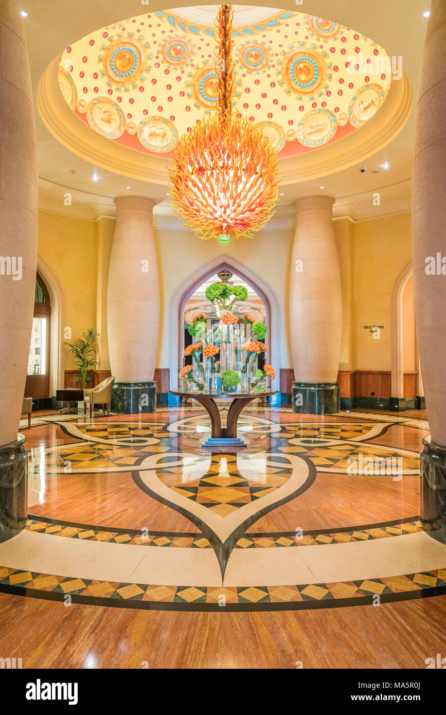 Interior decor of the Atlantis Palm Resort on The Jumeirah Palm in ...