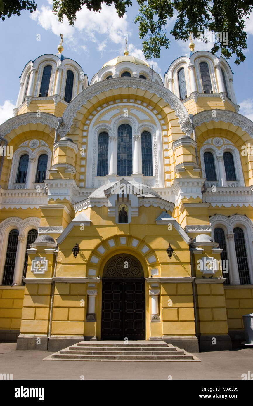 Big Vladimir Cathedral in Kyiv - one of the city's major landmarks and the mother cathedral of the Ukrainian Orthodox Church - Kiev Patriarchy, ukrain Stock Photo