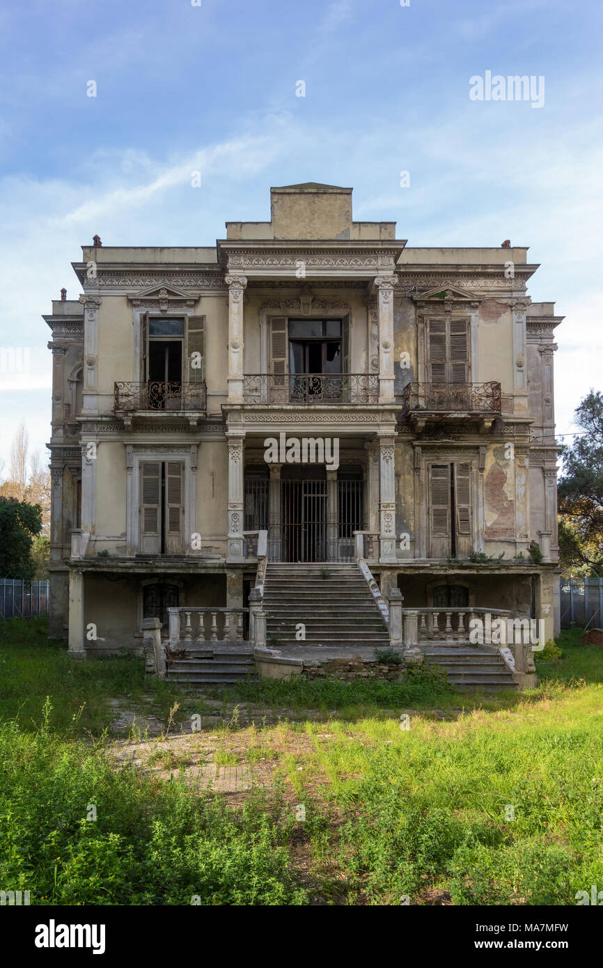 Great old mansion in Thessaloniki, Greece Stock Photo Alamy