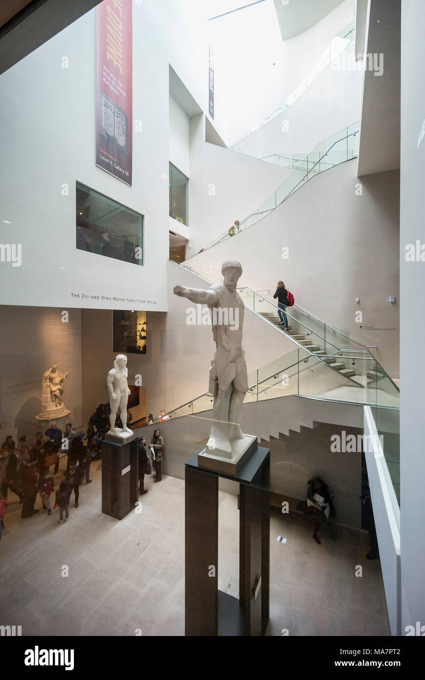 Oxford. England. The Ashmolean Museum, interior atrium. Statue of Apollo (foreground) in the Zvi and Ofra Meitar Family Fund Atrium. Stock Photo