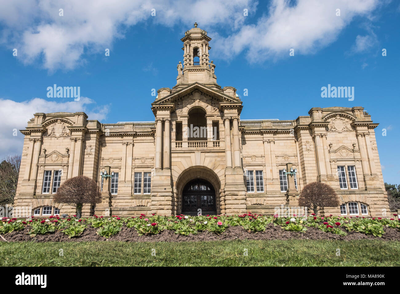 Cartwright Hall, Lister Park, Bradford, West Yorkshire, UK Stock Photo Alamy