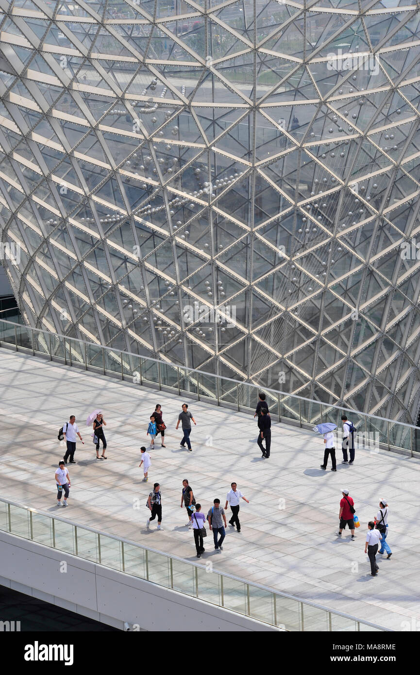 Shanghai china visitors walk hi-res stock photography and images - Alamy