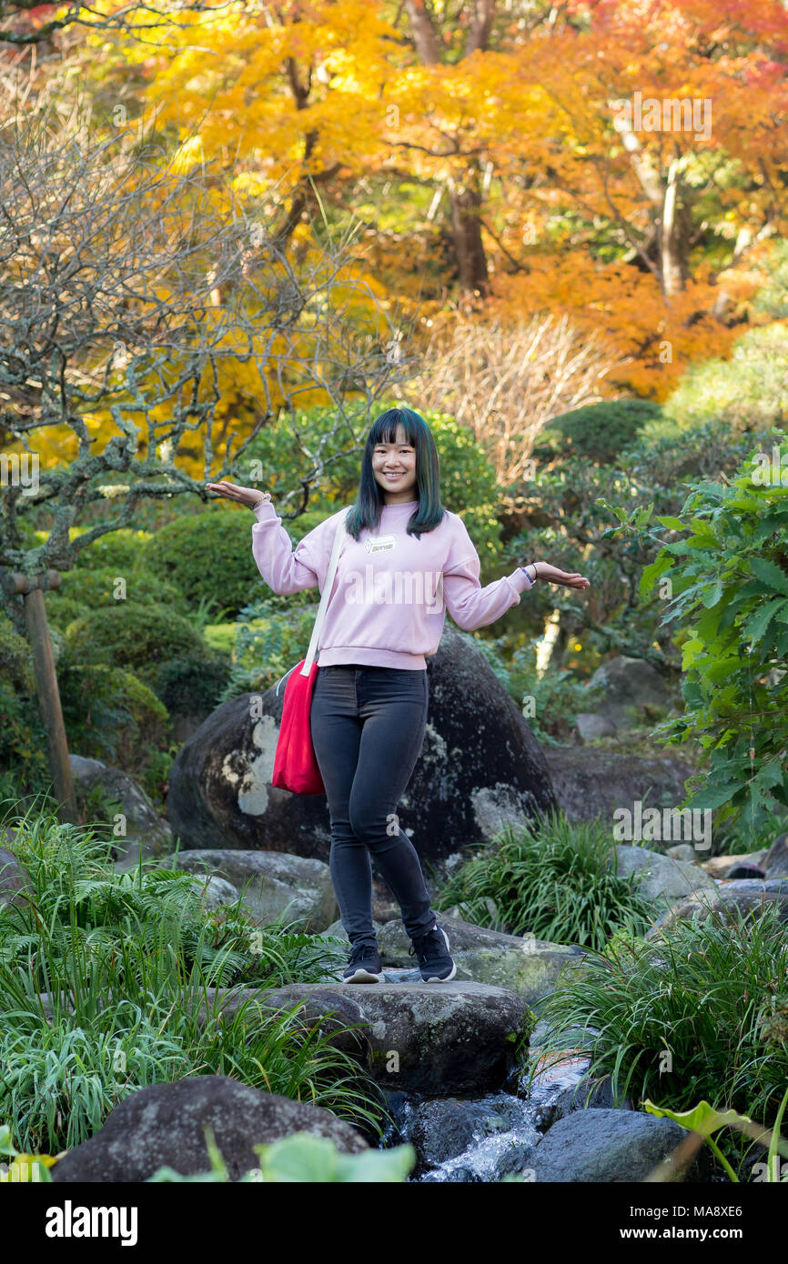 Happy japanese girl hi-res stock photography and images - Alamy