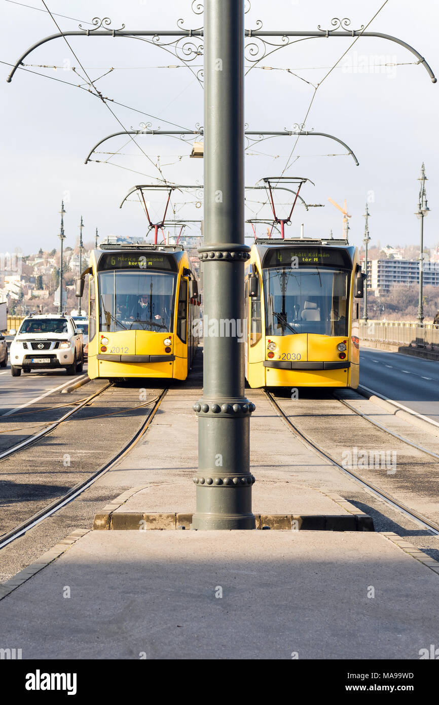 Margit hid bridge hi-res stock photography and images - Alamy