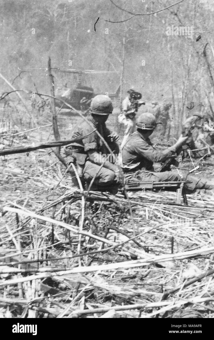 Vietnam war soldiers Black and White Stock Photos & Images - Alamy