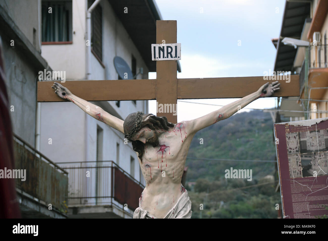 Mosorrofa, Italy, 30 March 2018: Procession Varette Friday holy,Jesus crucifix Credit: Giuseppe Andidero/Alamy Live News Stock Photo