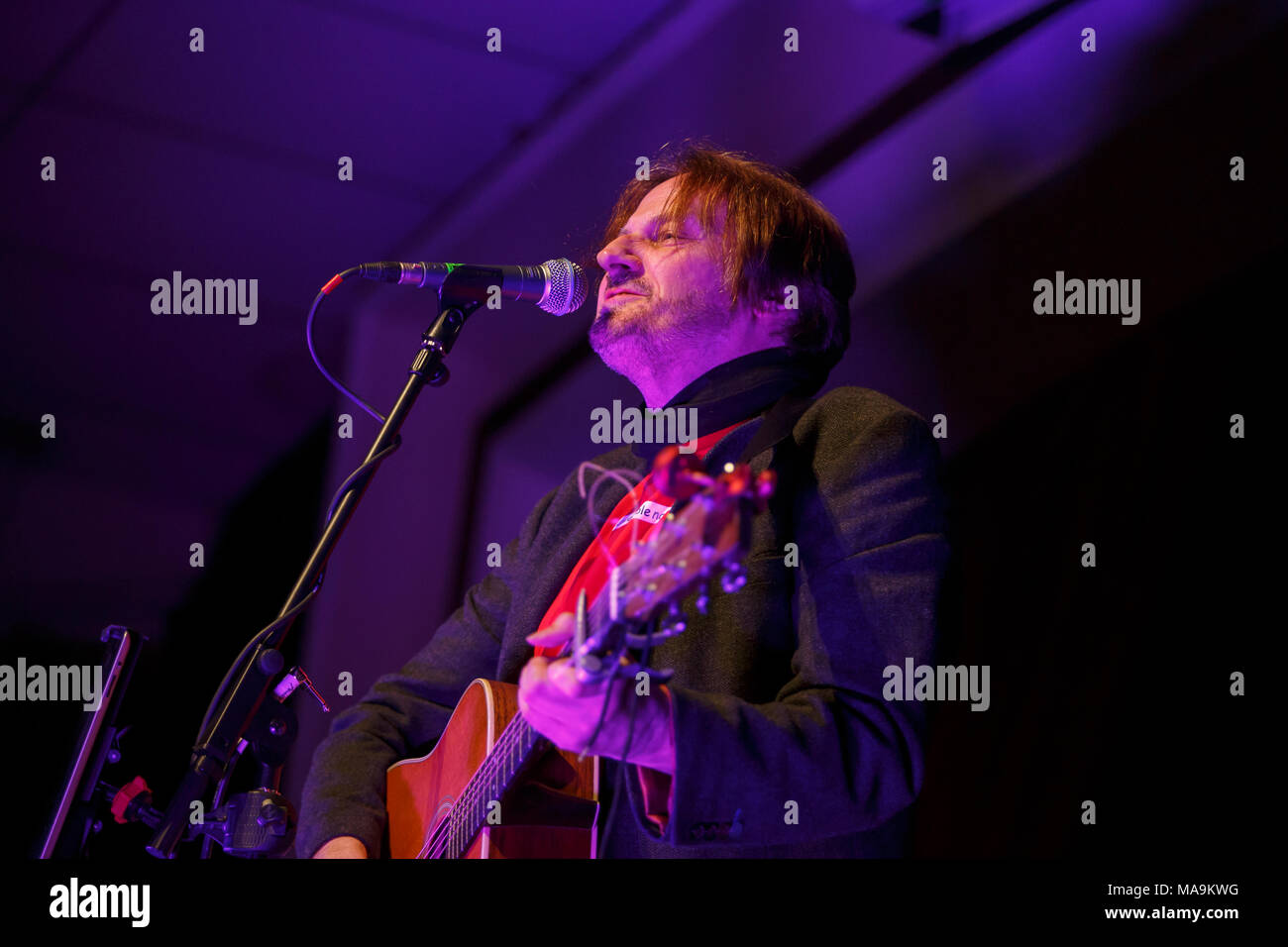 Nantwich, Cheshire, UK. 30th March, 2018. Nigel Stonier performs live at the Nantwich Civic Hall as the support act for Thea Gilmore during the 22nd Nantwich Jazz, Blues and Music Festival. Credit: Simon Newbury/Alamy Live News Stock Photo