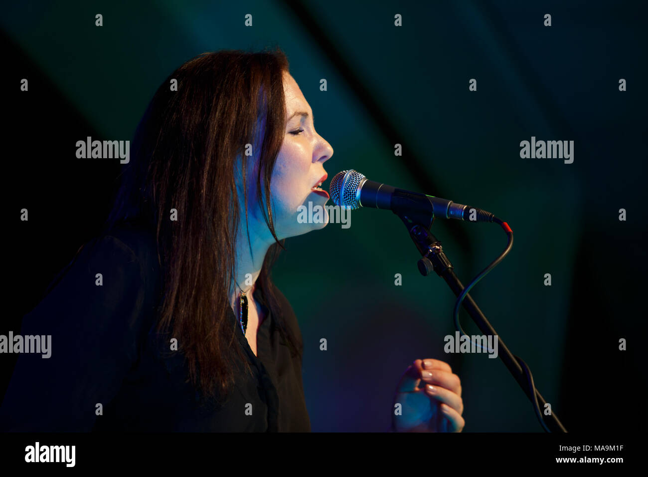 Nantwich, Cheshire, UK. 30th March, 2018. Thea Gilmore and her band perform live at the Nantwich Civic Hall during the 22nd Nantwich Jazz, Blues and Music Festival. Credit: Simon Newbury/Alamy Live News Stock Photo