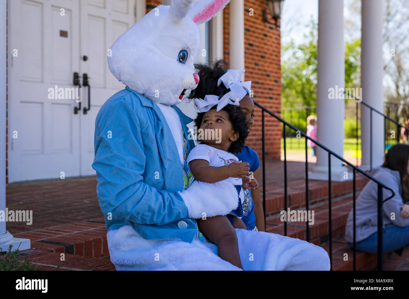 Alabama, USA, 31 Mar 2018. 11-month-old Aniyla Walker, looking at the ...