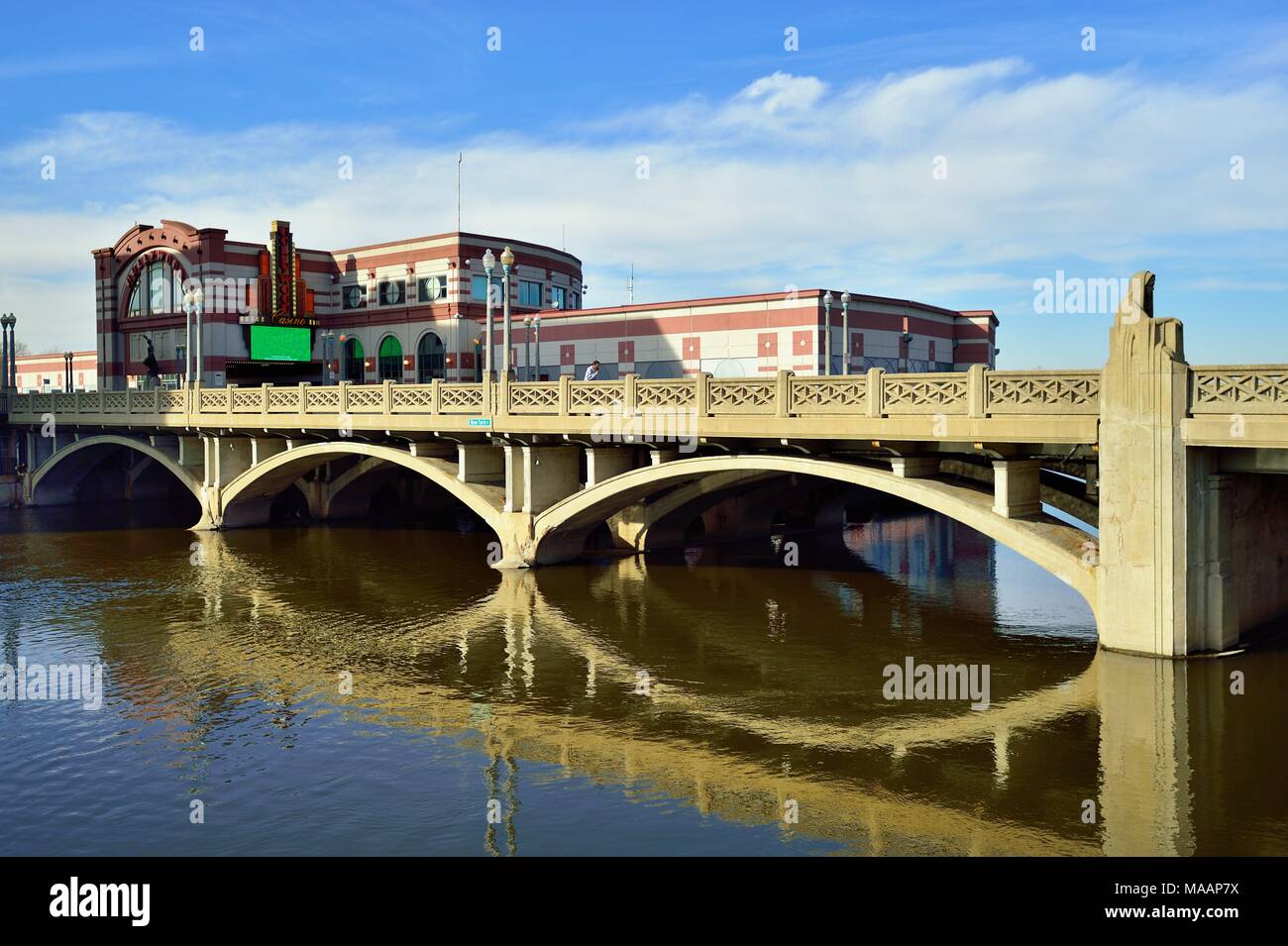 Aurora, Illinois, USA. The Hollywood Casino on the shore of the Fox River in Aurora, Illinois, Stock Photo