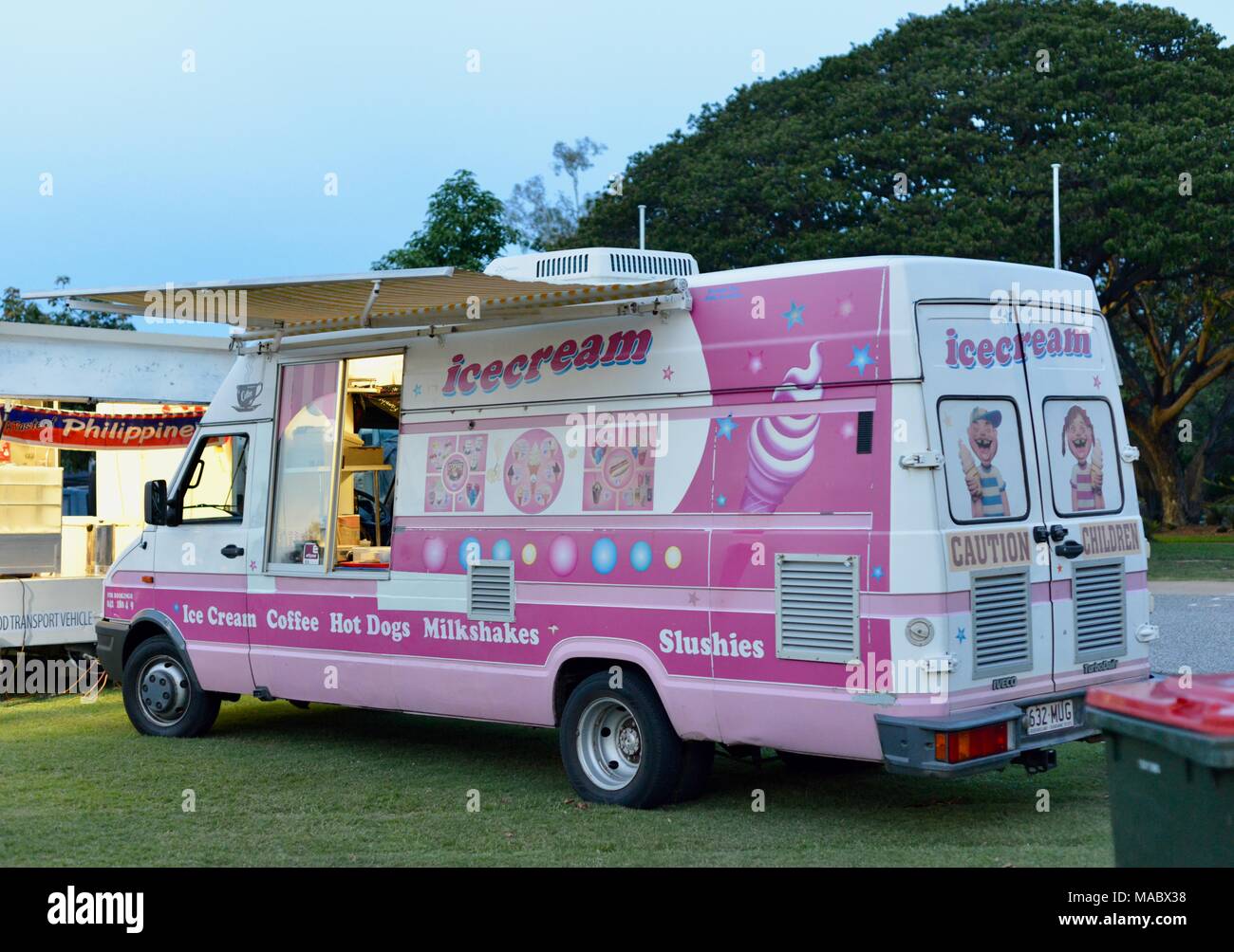 Pink Ice Cream Van High Resolution 