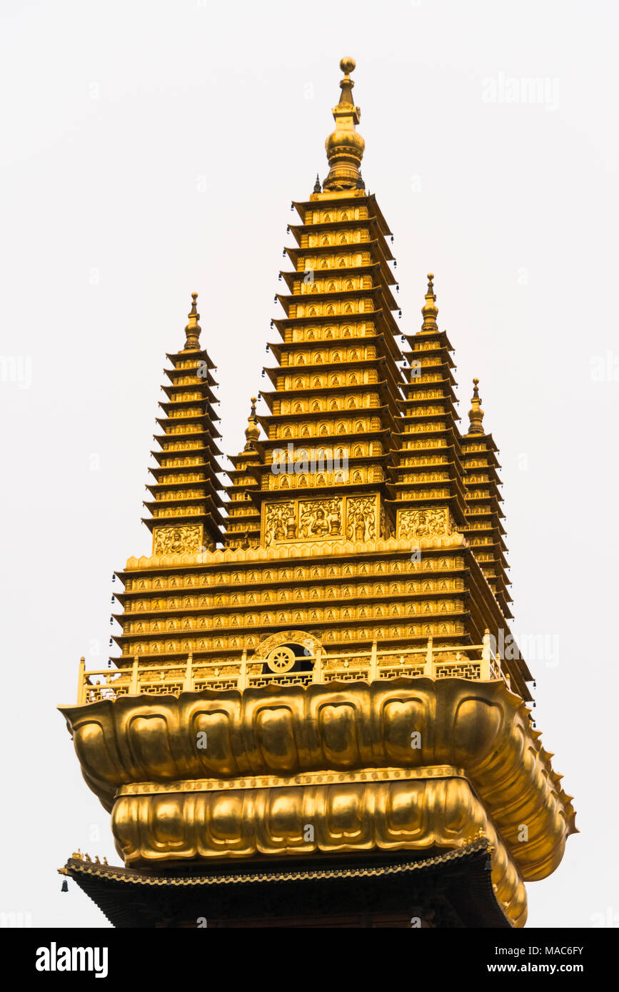 Golden tower of Jing'an Temple, Shanghai, China Stock Photo