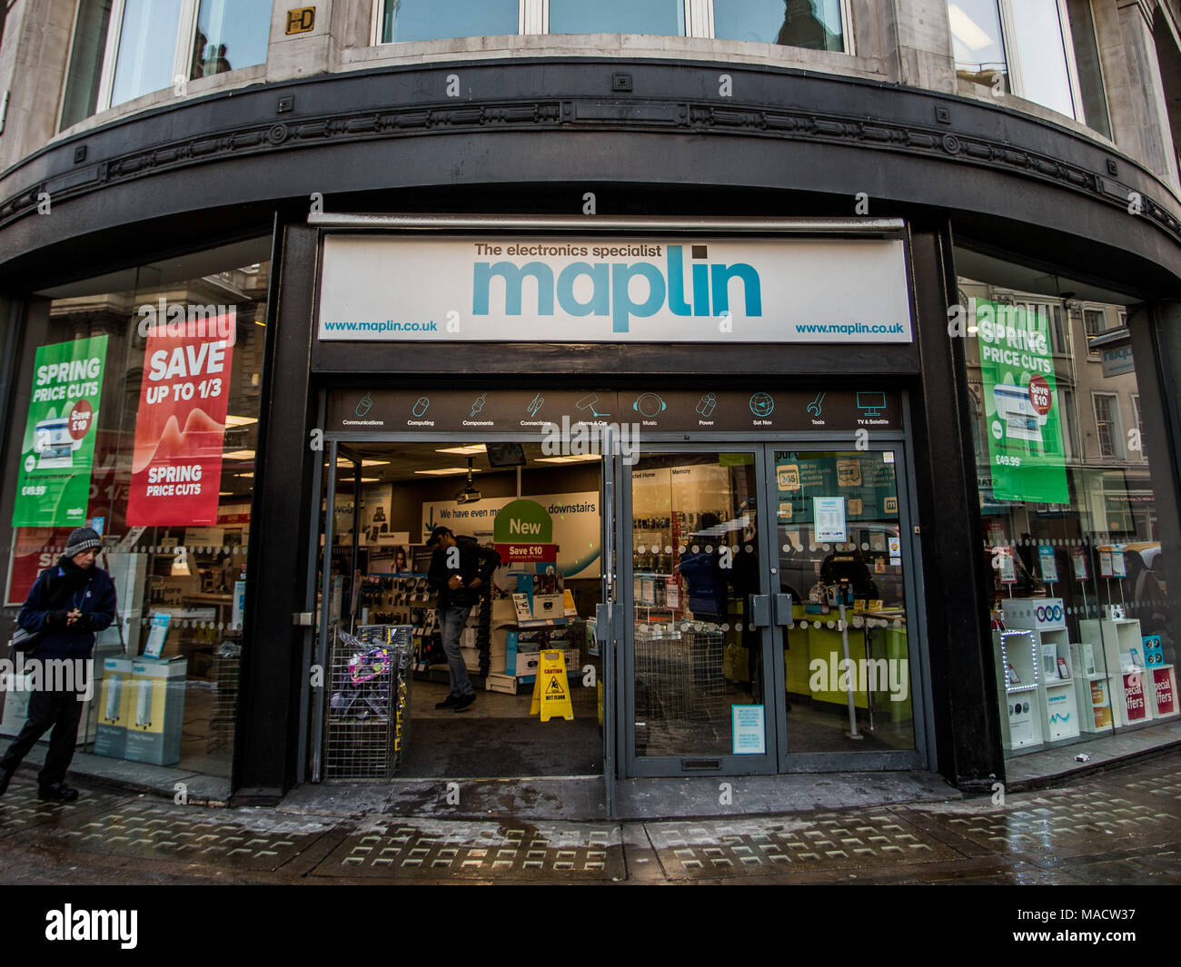 Maplin, with more than 200 stores and 2,300 staff goes into administration though, will continue to trade through the process.  Featuring: Atmosphere, View Where: London, England, United Kingdom When: 28 Feb 2018 Credit: Wheatley/WENN Stock Photo