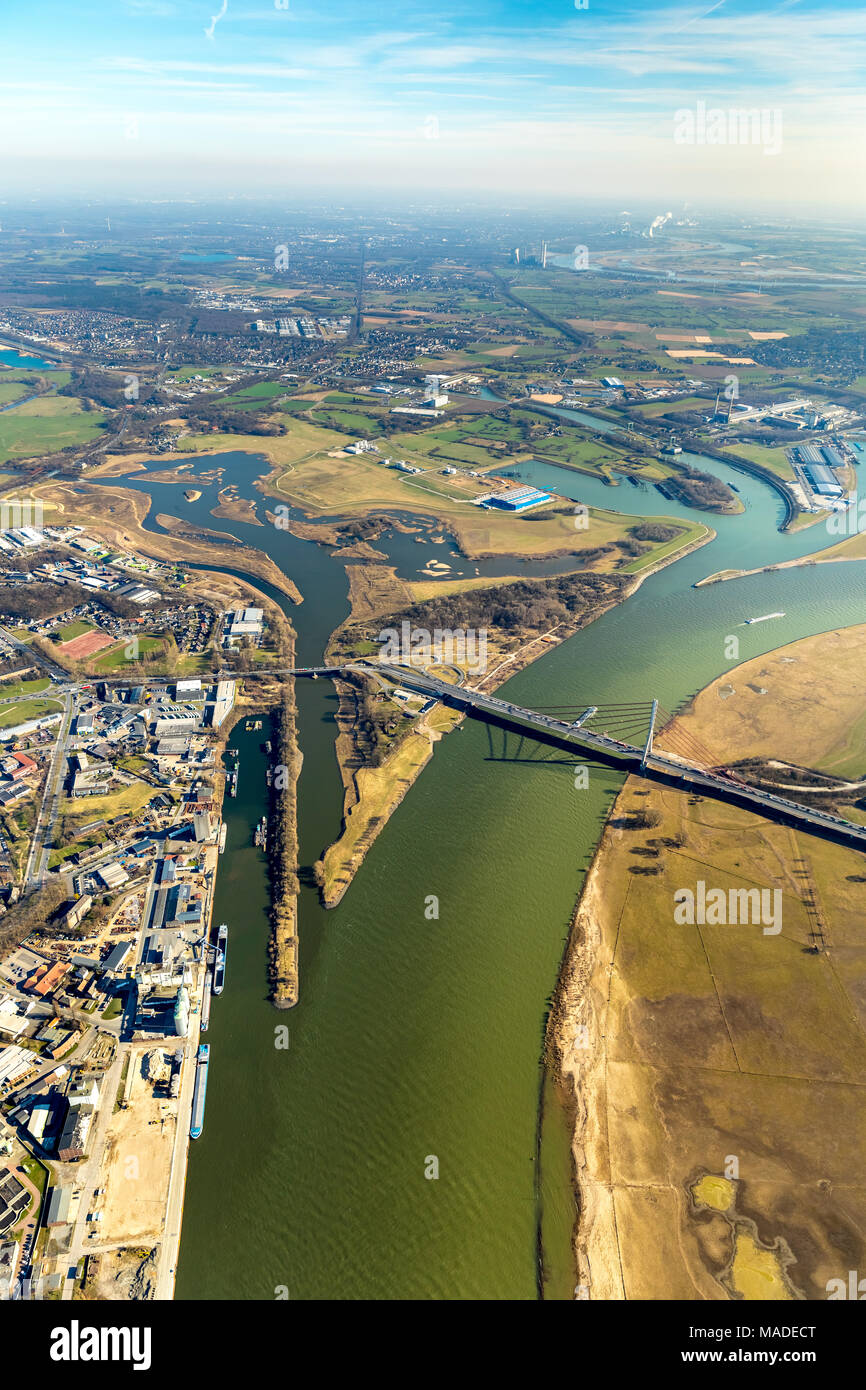 Lippe mouth with nature reserve near Wesel, river Lippe, Lippedelta, mouth of the lip in the Rhine in Wesel in NRW. Rhine Harbor Wesel, Wesel, Ruhrgeb Stock Photo