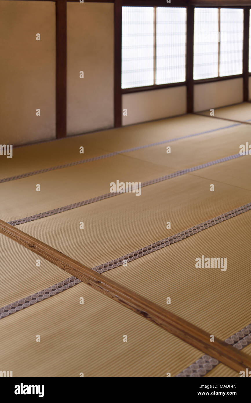 Room with Tatami straw mat flooring in a traditional Japanese interior ...