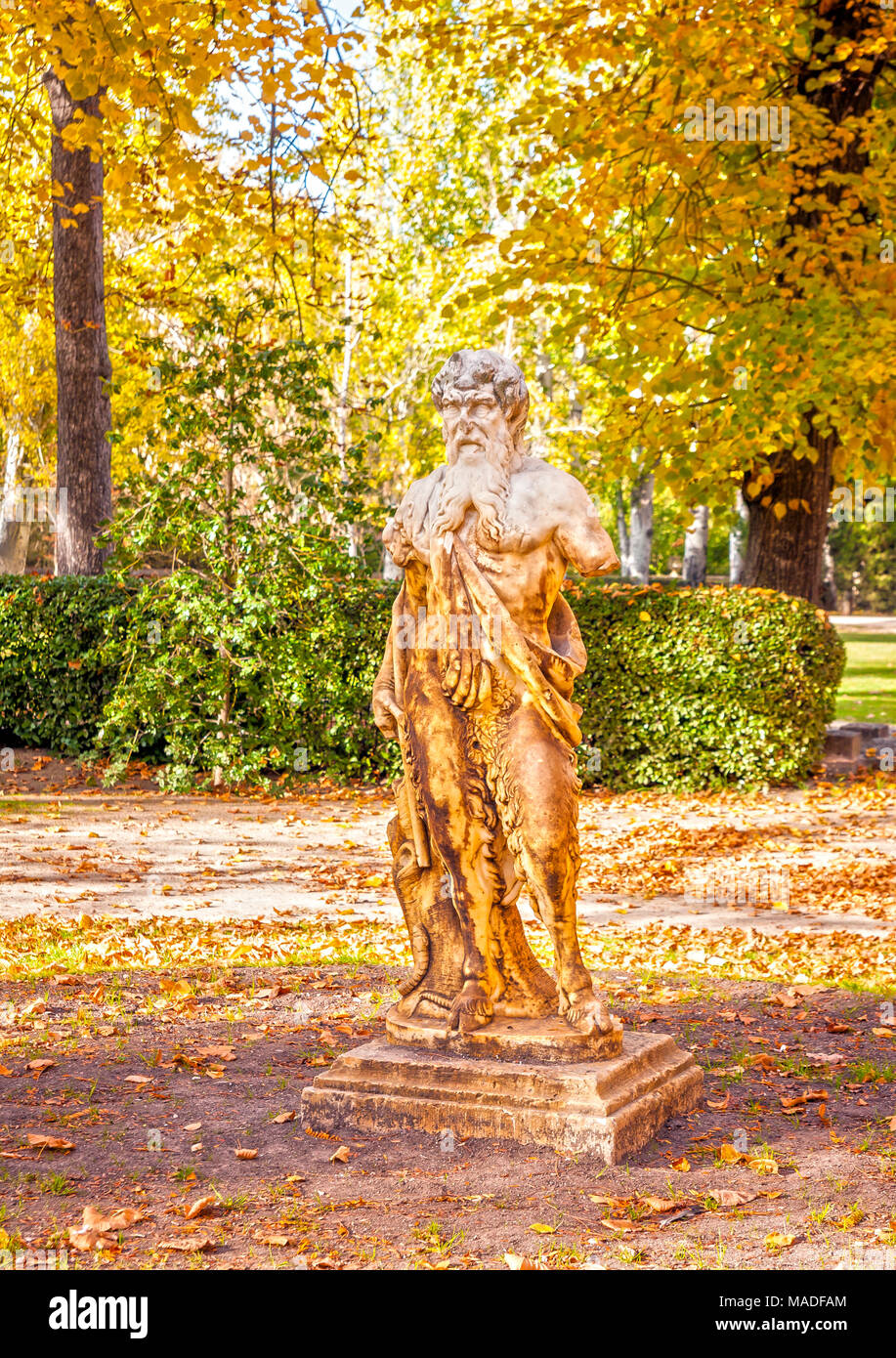 Escultura de un fauno en el Jardín del Príncipe. Aranjuez. Madrid. España Stock Photo