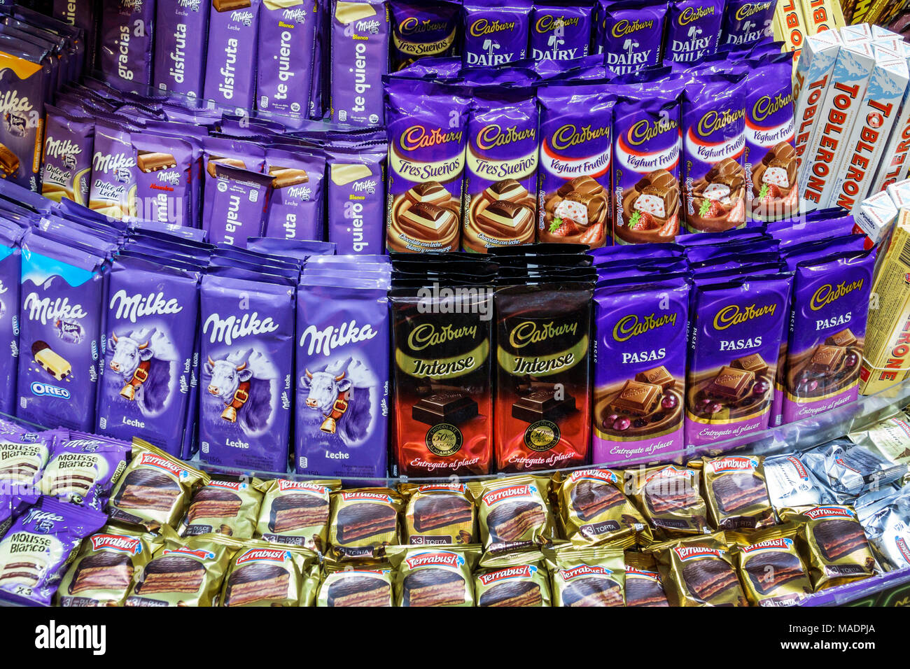 Airport Chocolate Shop High Resolution Stock Photography and Images Alamy