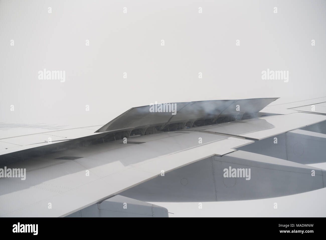 Airplane mechanics hires stock photography and images Alamy