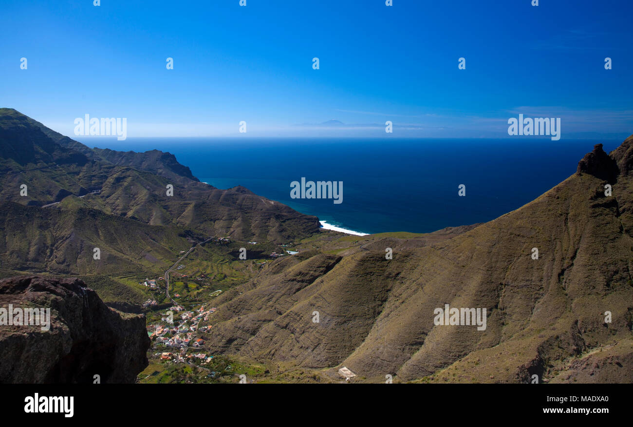 Gran Canaria, March - view from edge of nature reserve Tamadaba down towards El Risco Stock Photo