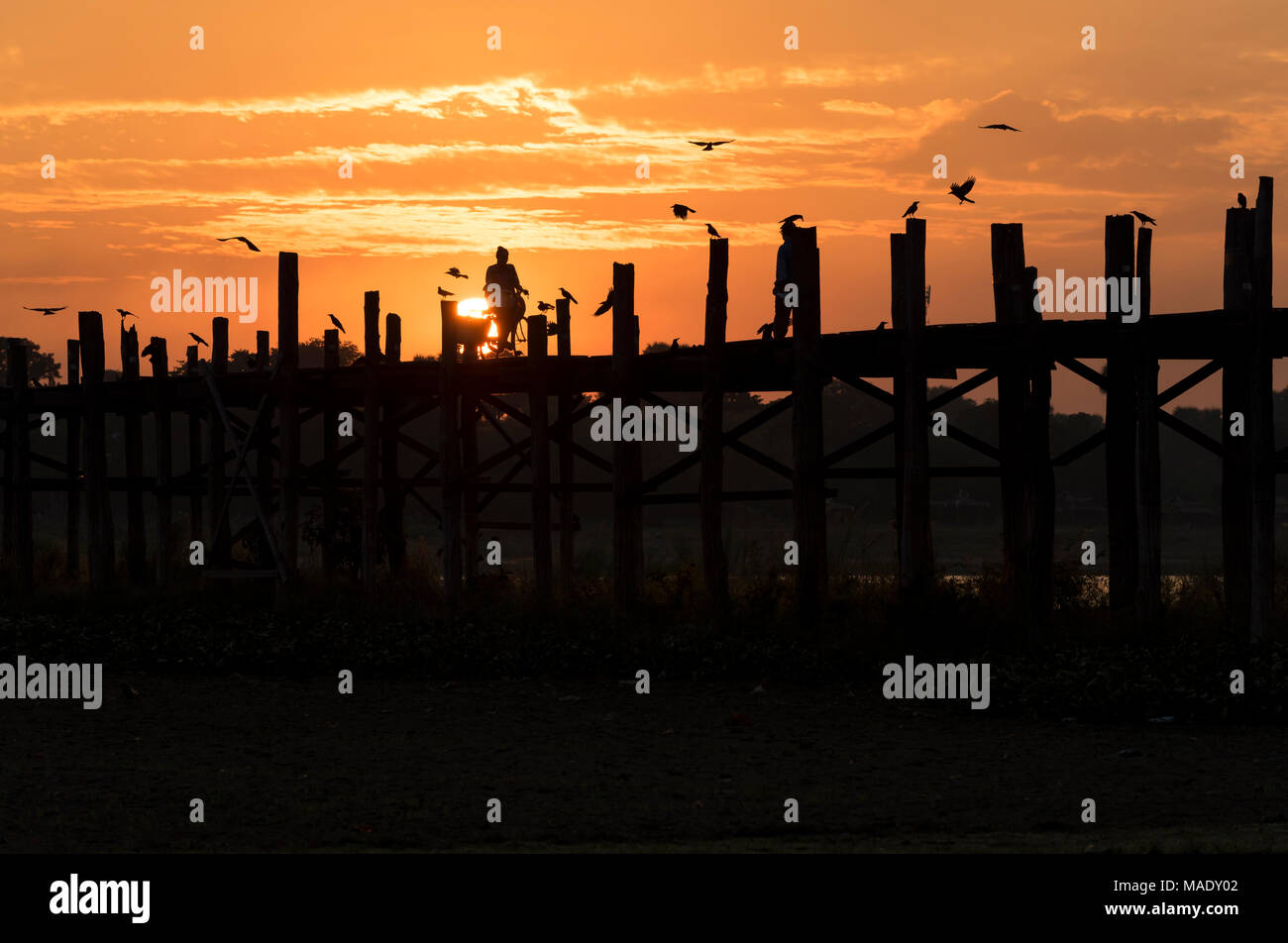 Burma bridge u bein bicycle hi-res stock photography and images - Alamy
