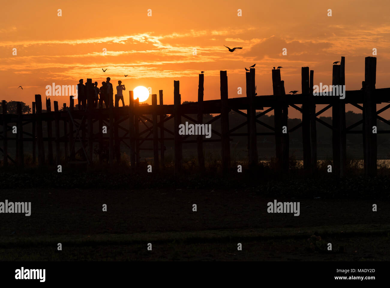 Burma bridge High Resolution Stock Photography and Images - Alamy