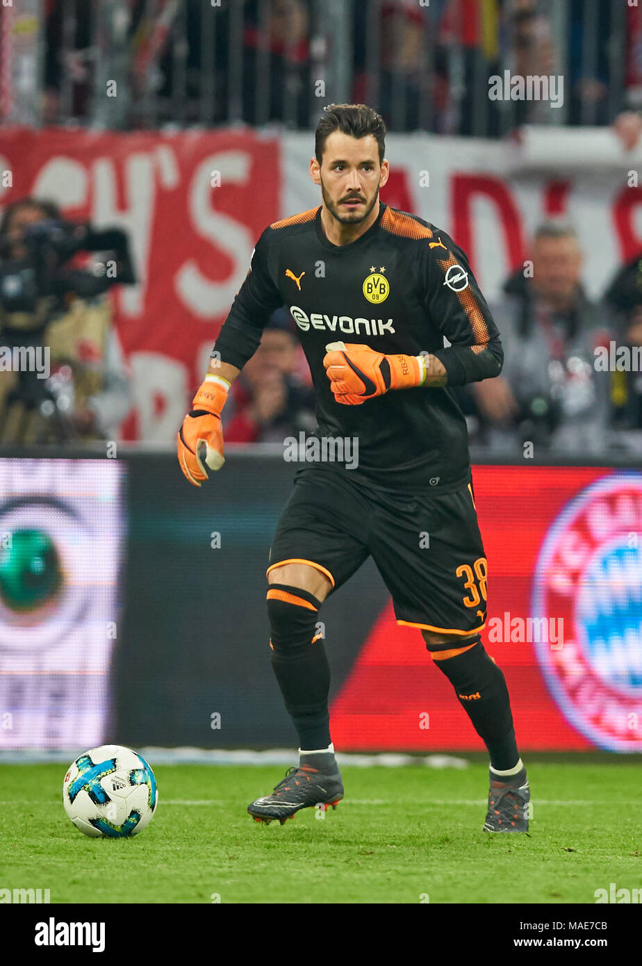 Fc Bayern Munich Soccer Munich March 31 2018 Roman Buerki Bvb Torwart 38 Drives The Ball Action Full Size Fc Bayern Munich Borussia Dortmund 6 0 1 German Soccer League Munich March 31