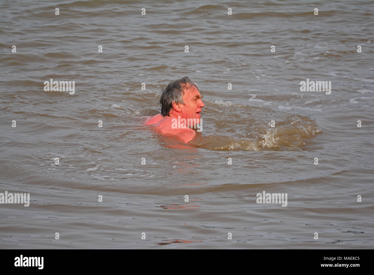 UK Weather. Easter Sunday morning at Clevedon Sea front. Robert Timoney/Alamy/Live/news Credit: Robert Timoney/Alamy Live News Credit: Robert Timoney/Alamy Live News Stock Photo