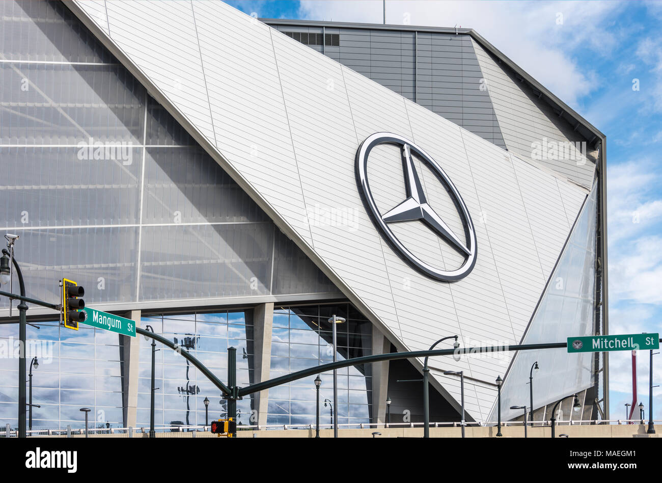 Mercedes-Benz Stadium, home of the Atlanta Falcons and Atlanta United FC, in Atlanta, Georgia, USA. Stock Photo