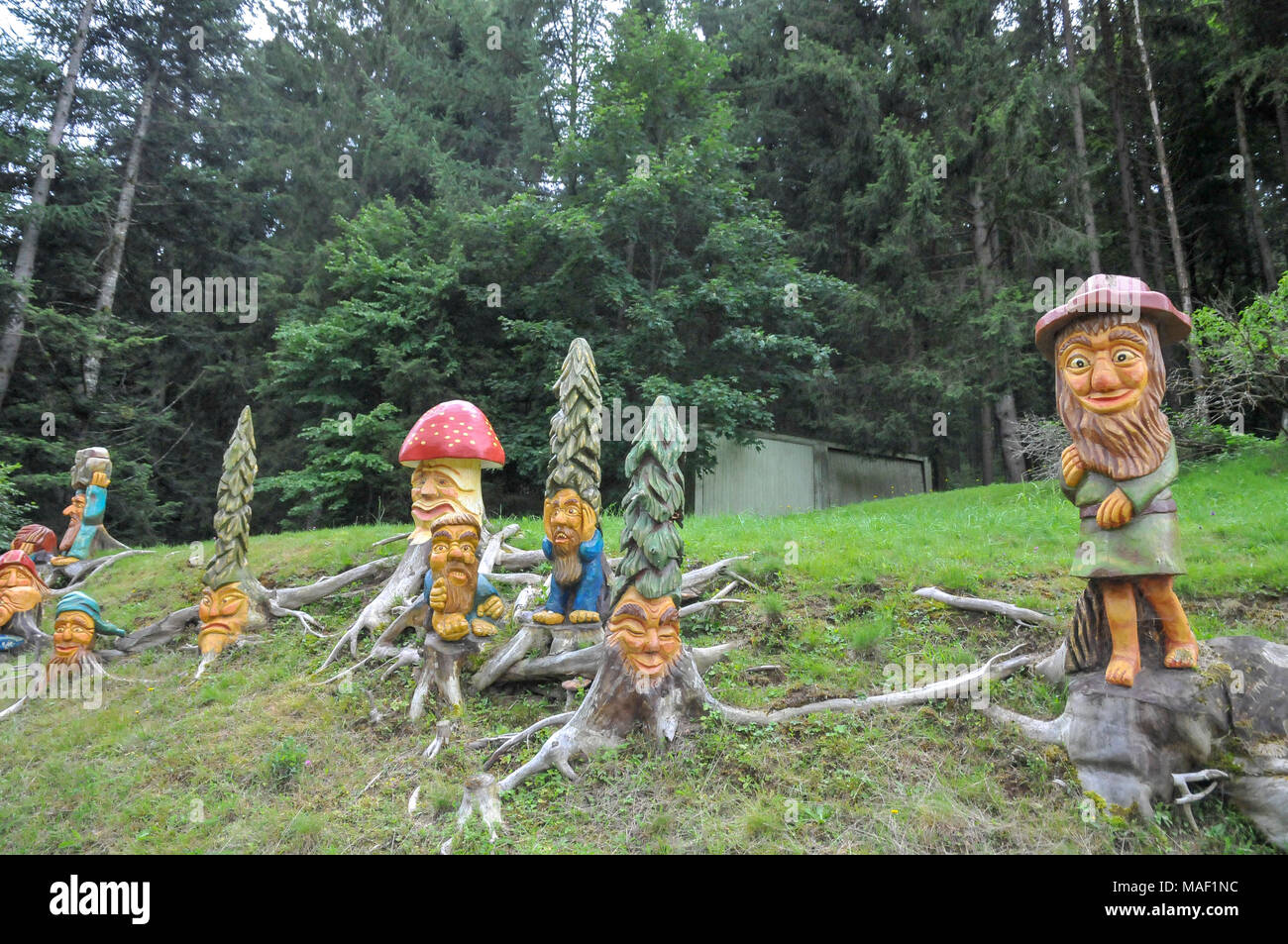 wood carvings along the trail of Schlühuwanapark, Grafenhausen, State Park , black forest
