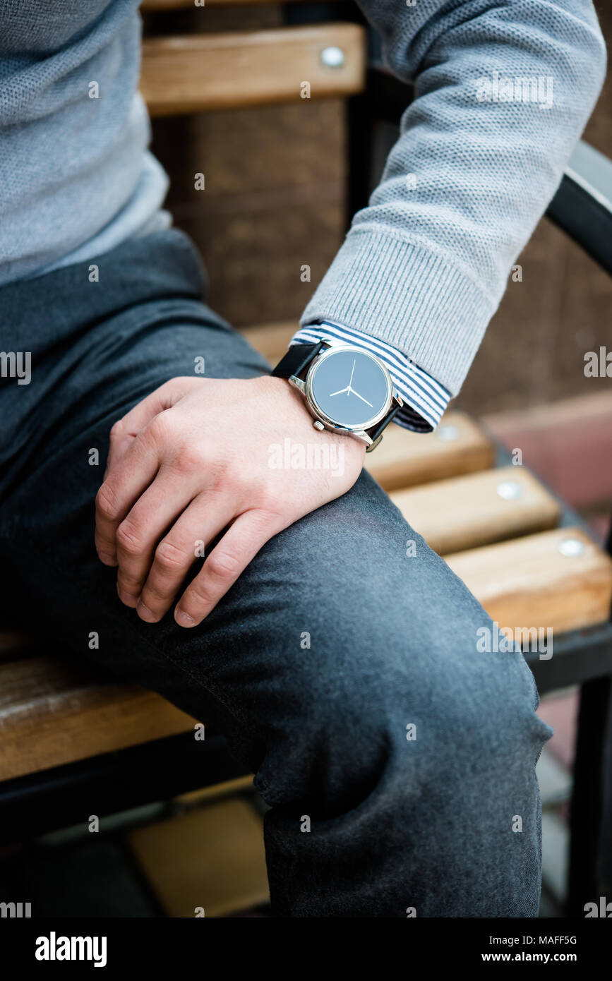 Fashion hand watch sale