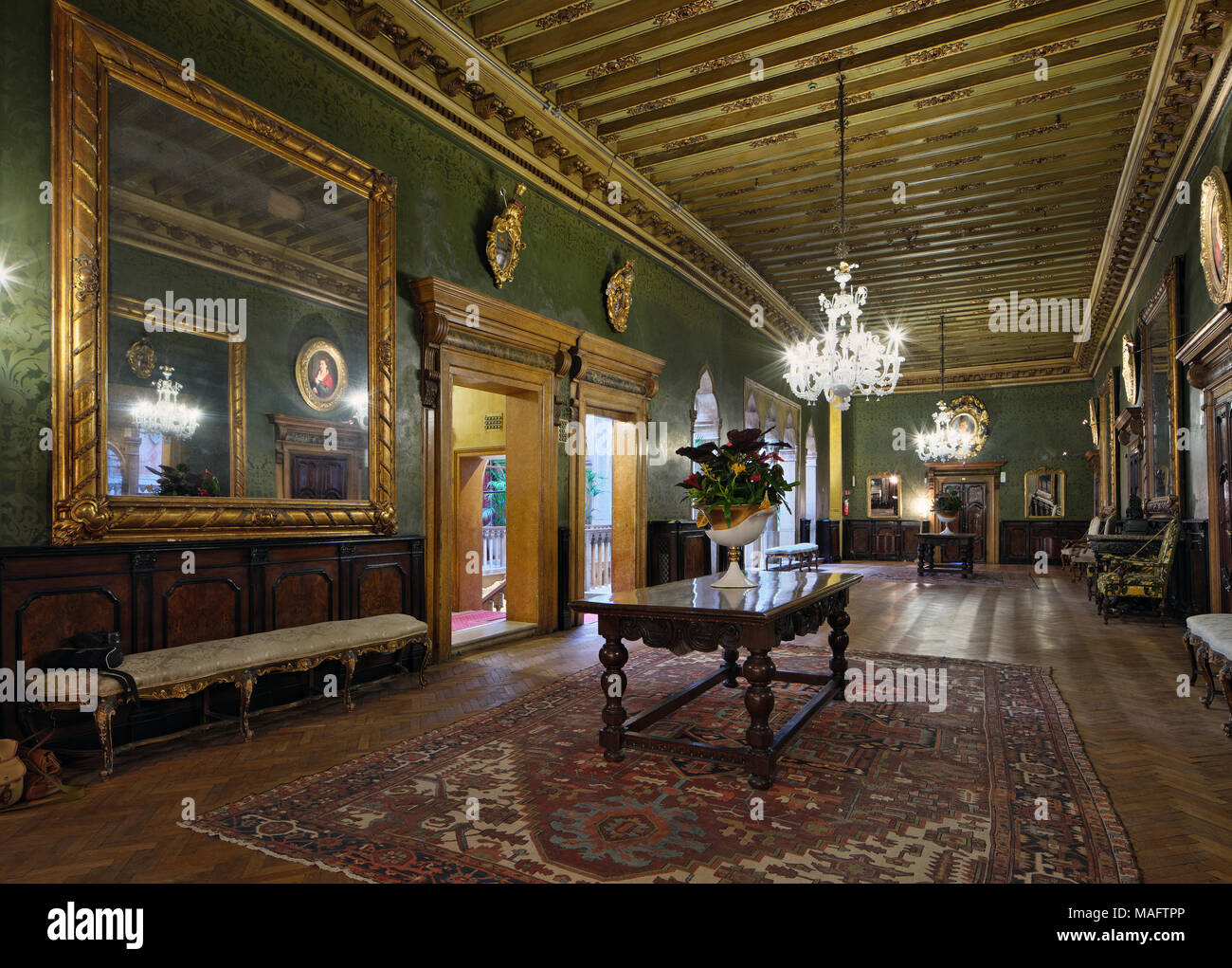 Interior of the old part of Hotel Danieli Stock Photo - Alamy