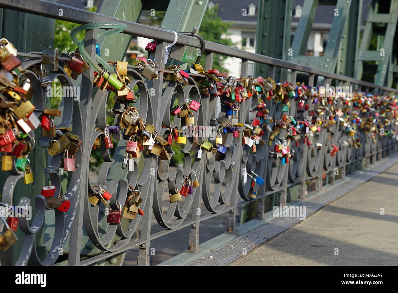 Frankfurt iron bridge hires stock photography and images Alamy
