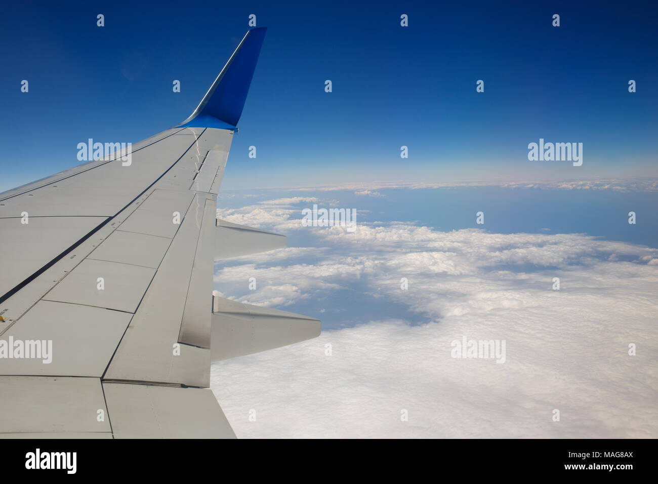 Airplane wing above sea white hi-res stock photography and images - Alamy