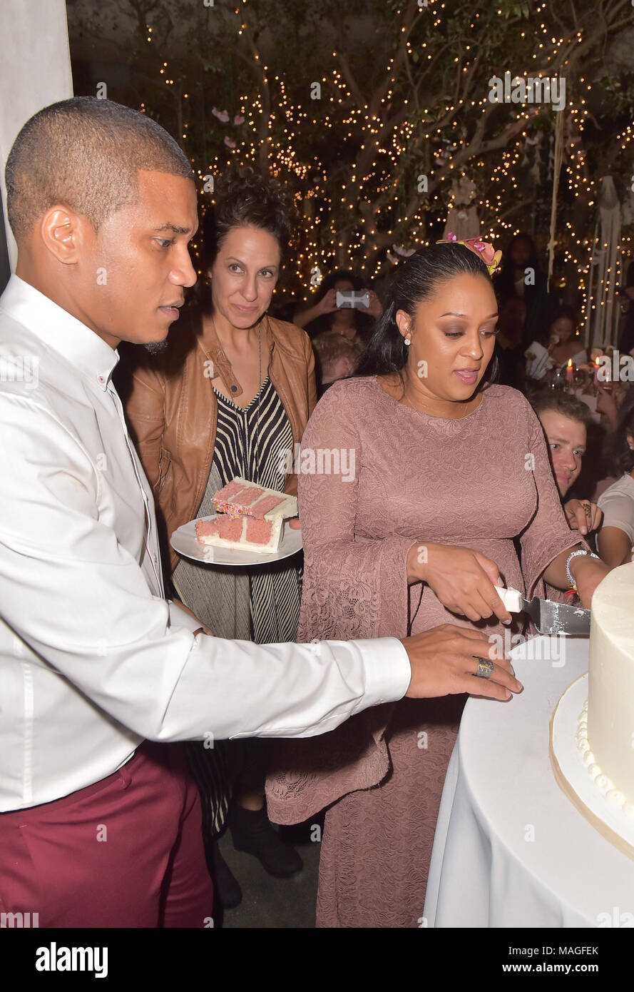 Beverly Hills, Ca. 31st Mar, 2018. Tia Mowry, Cory Hardrict, at Tia