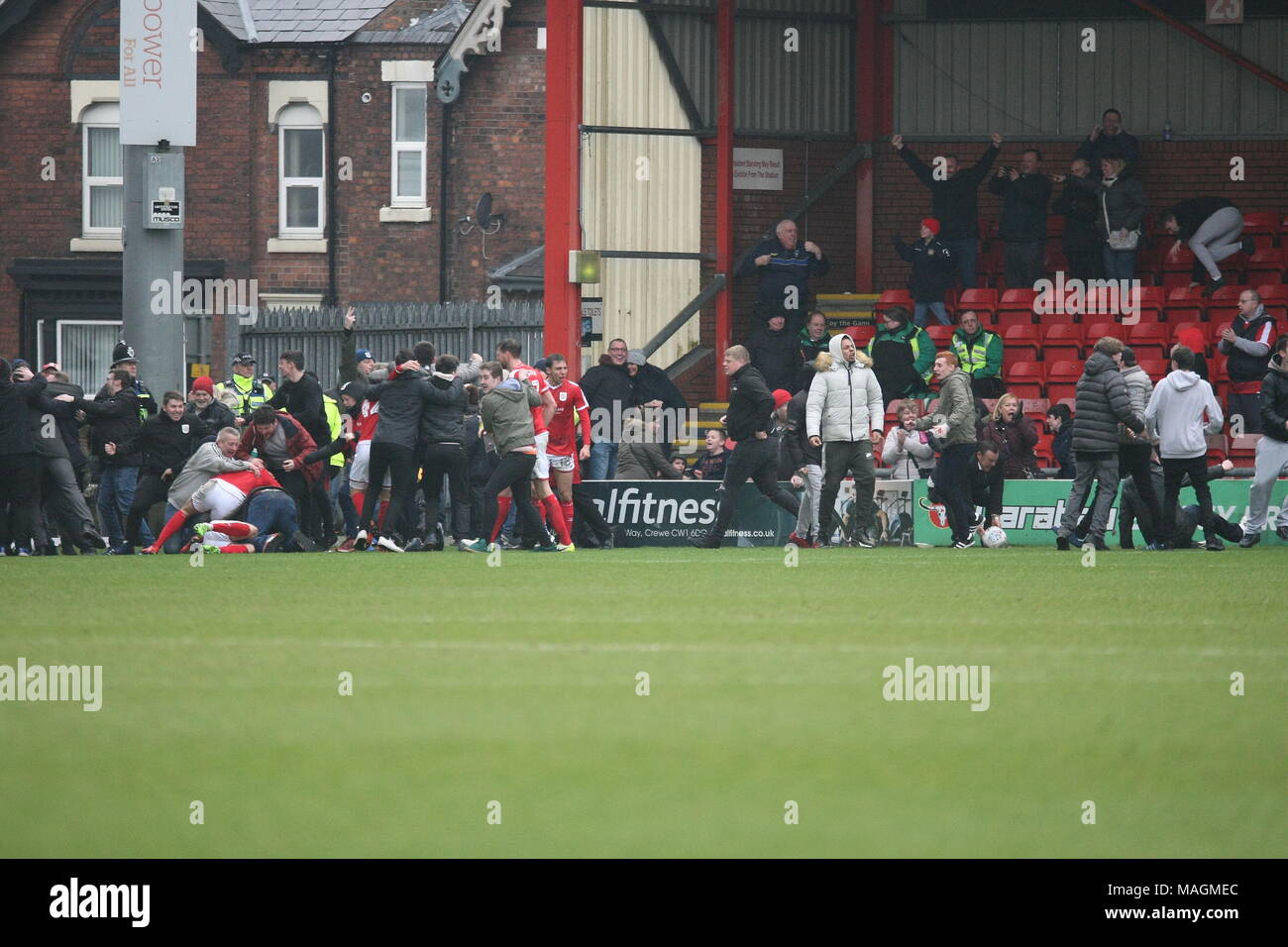 Crewe, Cheshire, UK. 2nd April, 2018. Unsavoury scenes at The Alexandra