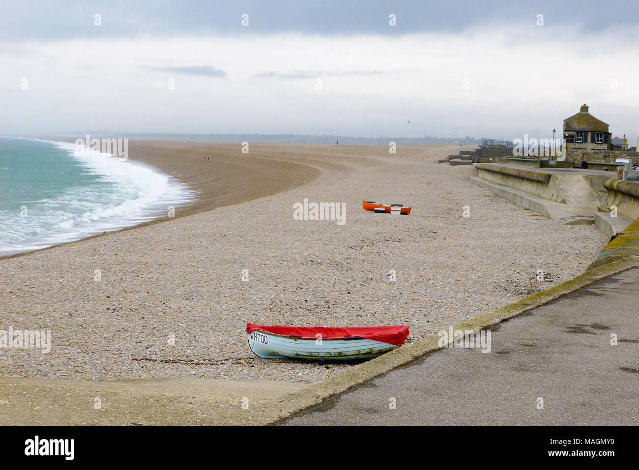 Uk chesil beach portland hi-res stock photography and images - Alamy